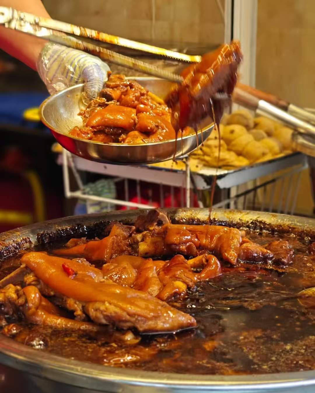 🍖🔥 Qingyan Pig Trotters – A Signature Guizhou Delicacy